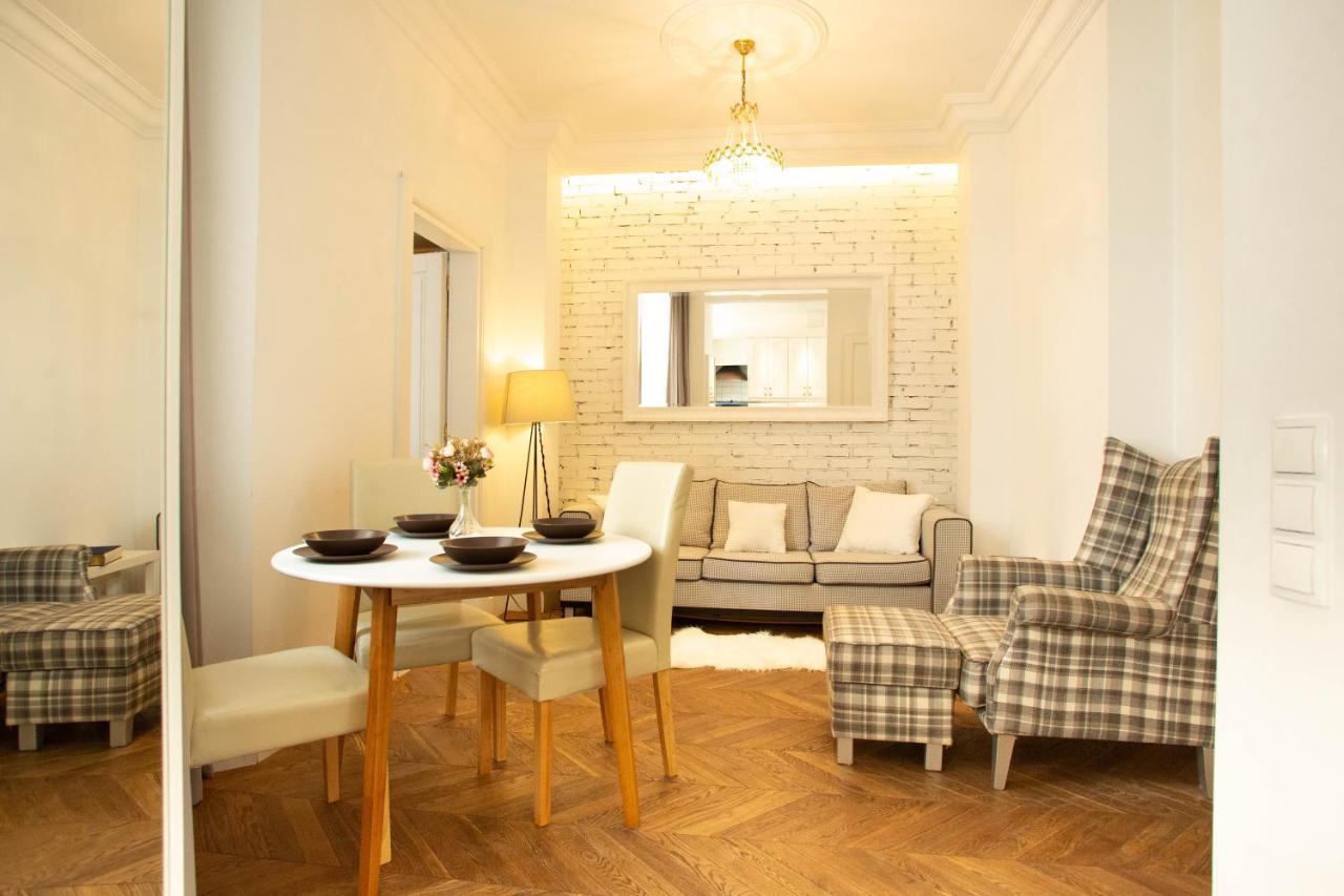 City Center - Golden Apartments - Dobr11A Varsavia Esterno foto
